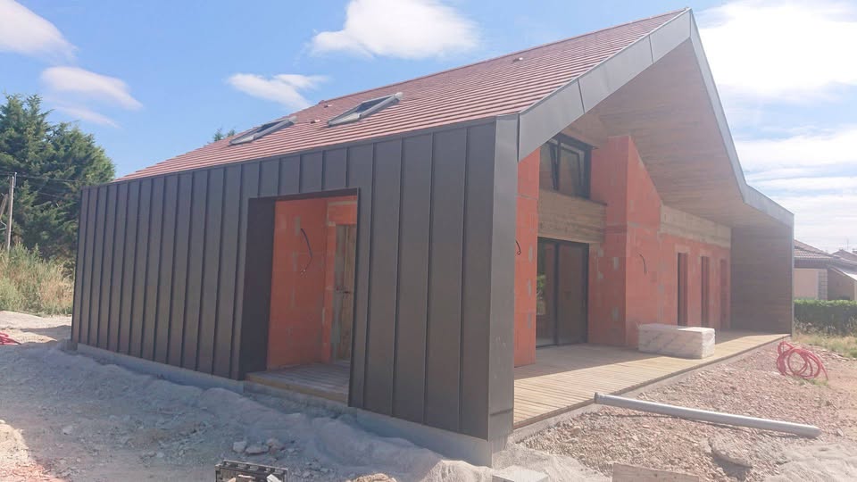 Bardage zinc joint debout — maison neuve